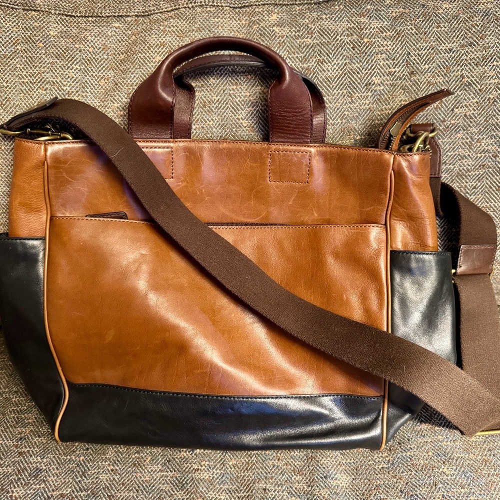 COACH Weekend Tote, Brown Leather with Side Pockets (Authentic Pre-Owned)